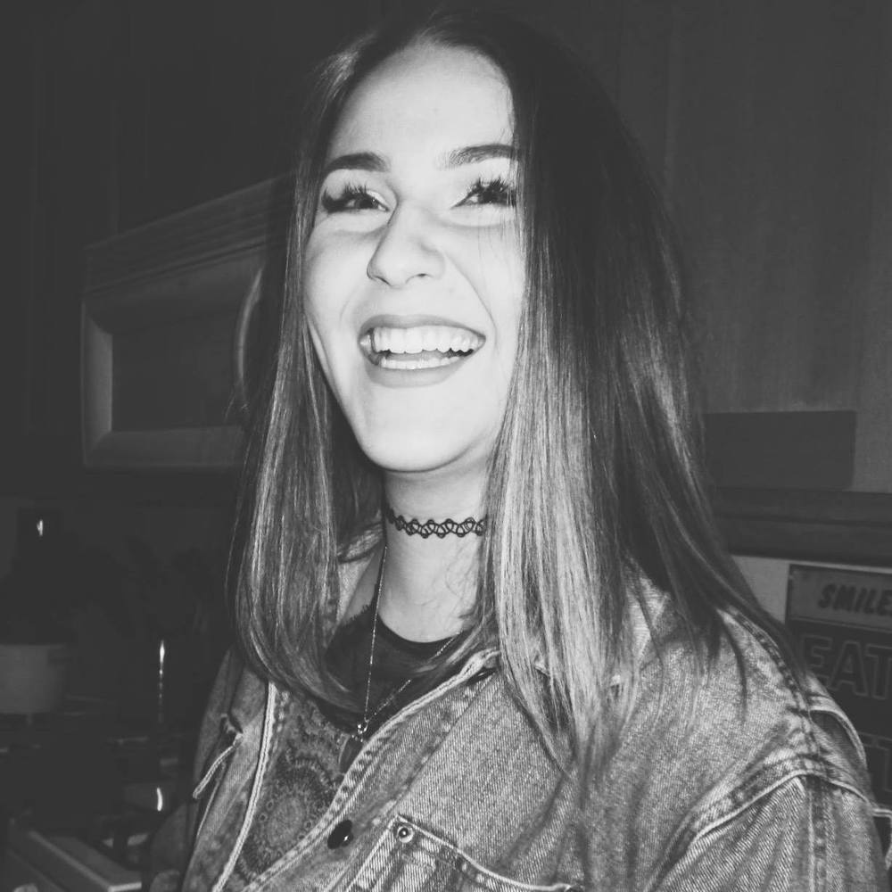 Meet your Posher, Kelly